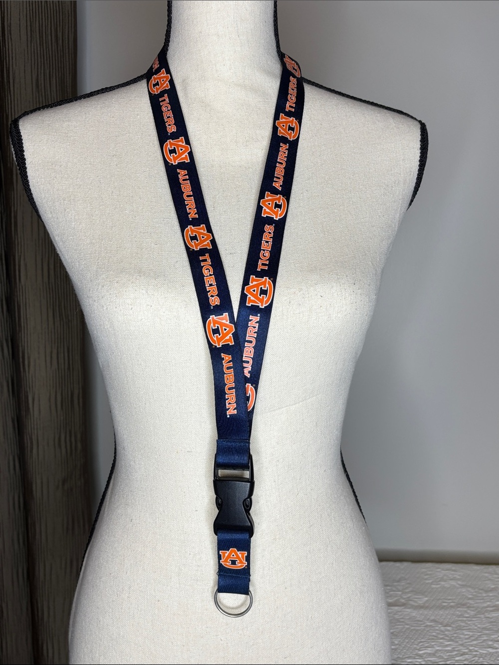 Auburn Tigers Navy and Orange Logo Lanyard